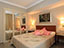 Summer Otel room